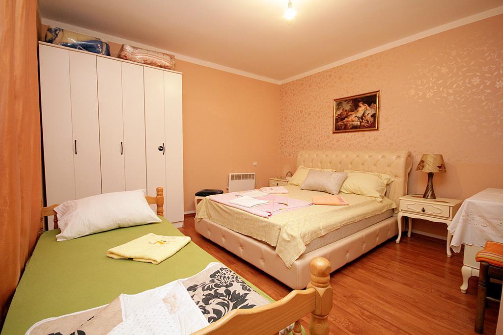 Apartmani Stari Grad Sutomore Oda fotoğraf